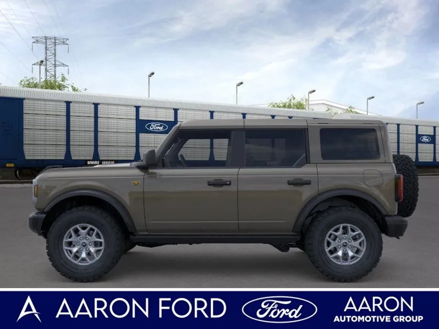2025 Ford Bronco Badlands photo 1