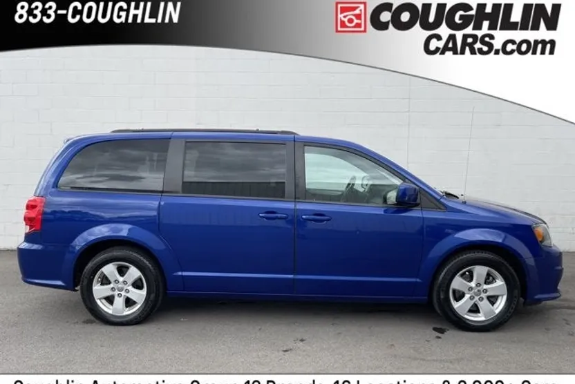 2019 Dodge Grand Caravan GT photo 1