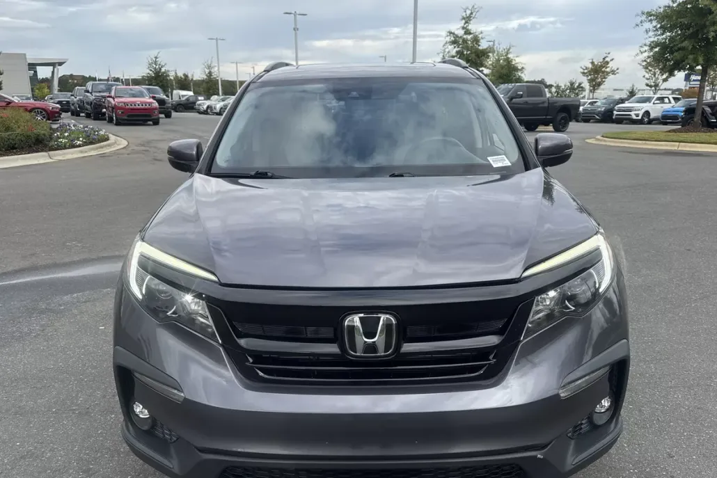 2021 Honda Pilot Special Edition photo 1
