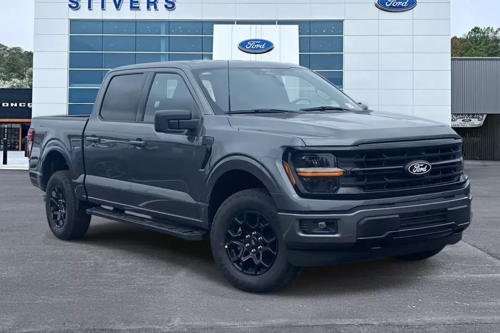 2025 Ford F-150 XLT photo 1