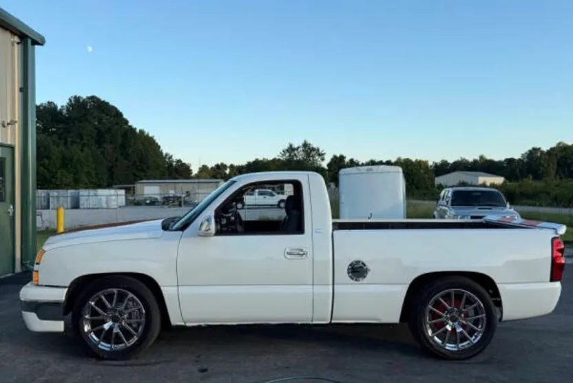 2006 Chevrolet Silverado 1500 LS photo 1