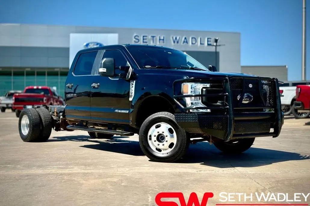 2022 Ford F-350 photo 1
