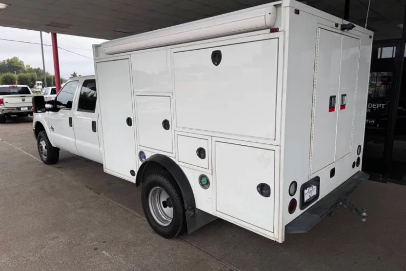 2015 Ford F-350 XL photo 1
