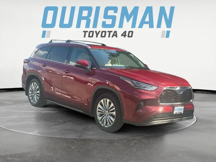 2024 Toyota Highlander Hybrid Platinum photo 1