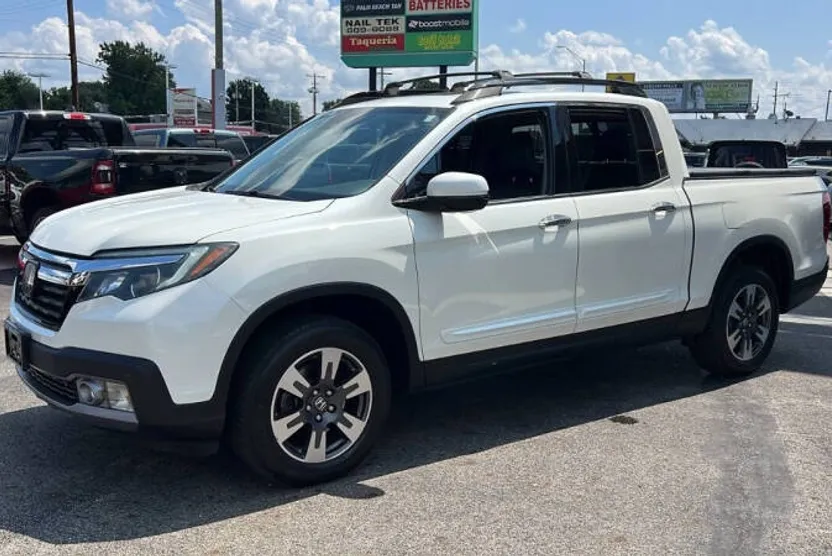 2017 Honda Ridgeline RTL-E photo 1