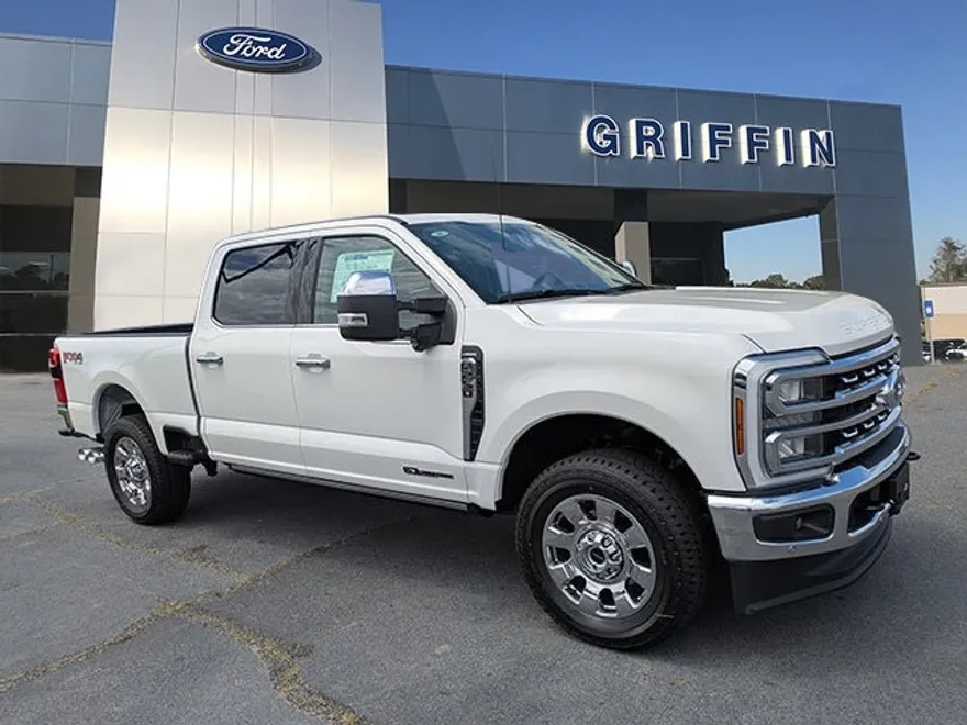 2025 Ford F-250 Lariat photo 1