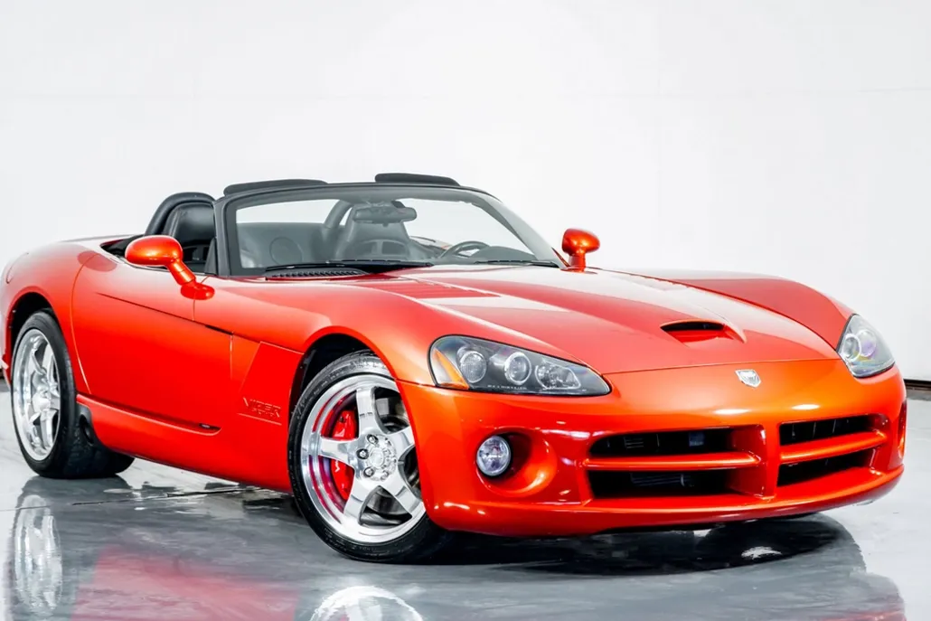 2005 Dodge Viper SRT10 photo 1