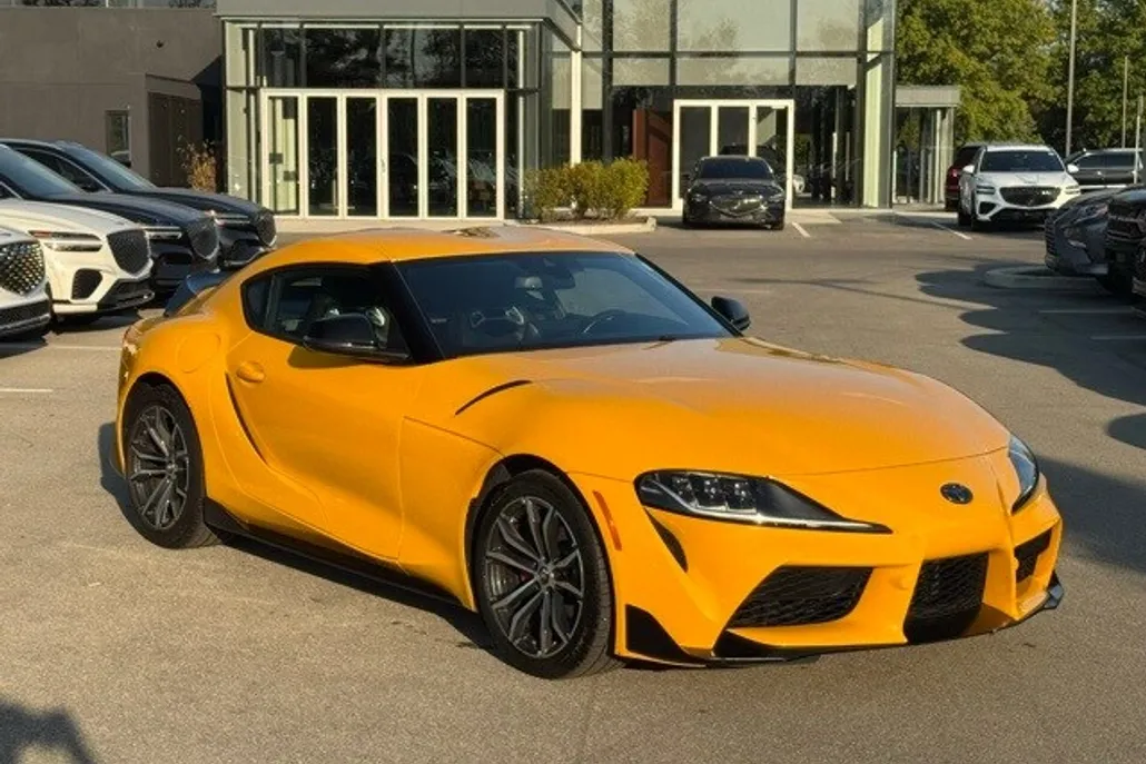 2022 Toyota Supra 2.0 photo 1