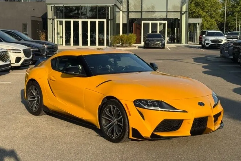 2022 Toyota Supra 2.0 photo 1