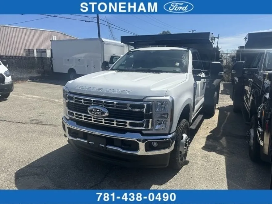 2025 Ford F-350 XL photo 1