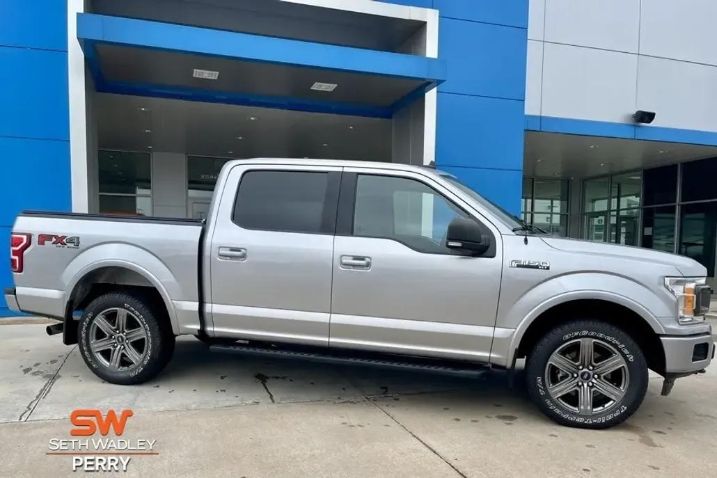 2020 Ford F-150 XLT FX4 photo 1