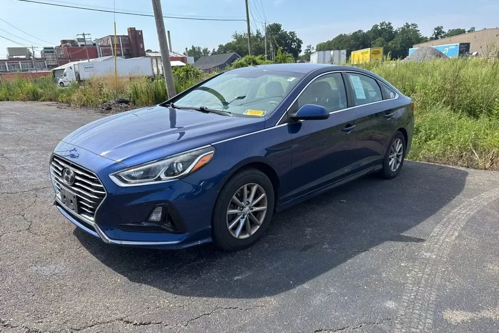 2018 Hyundai Sonata SE photo 1