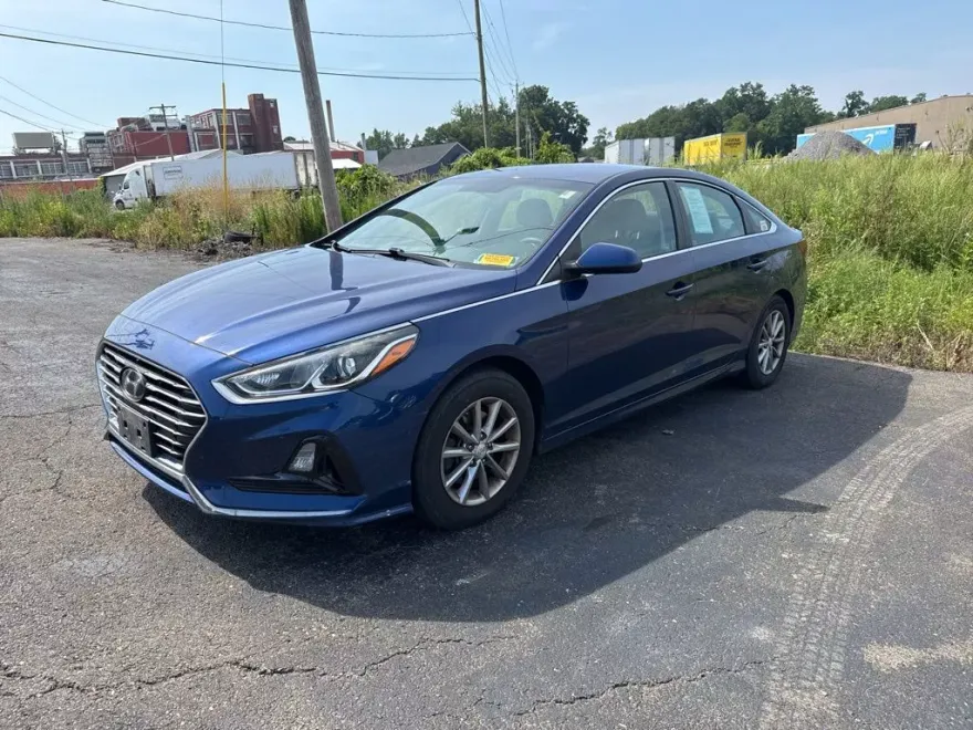 2018 Hyundai Sonata SE photo 1