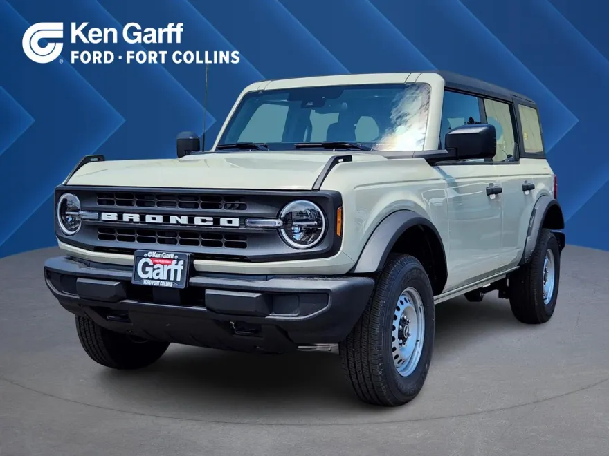 2025 Ford Bronco Base photo 1