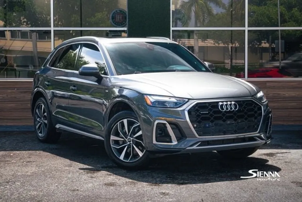 2022 Audi Q5 45 S line Premium photo 1