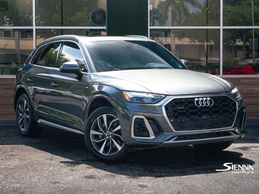 2022 Audi Q5 45 S line Premium photo 1