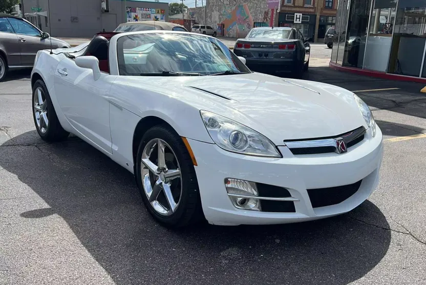 2008 Saturn Sky Convertible photo 1