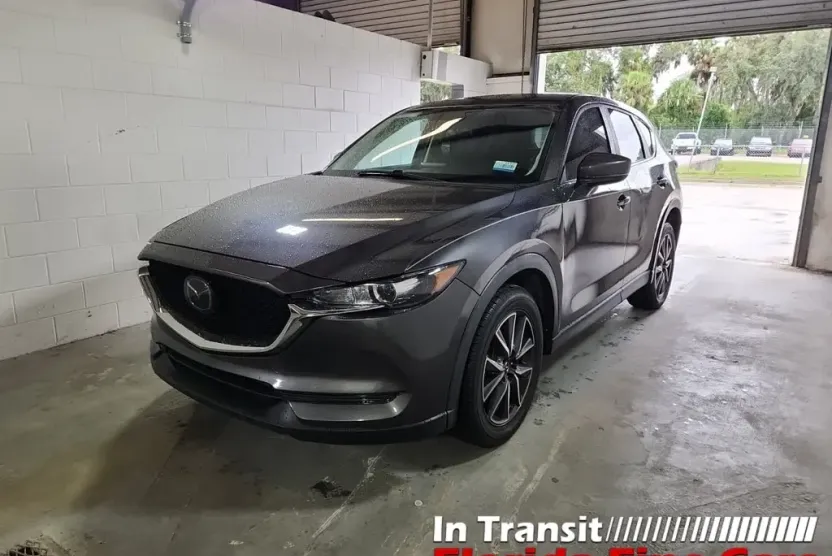 2018 Mazda CX-5 Touring photo 1