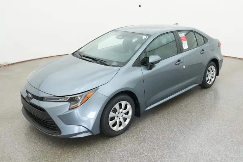 2026 Toyota Corolla LE photo 1