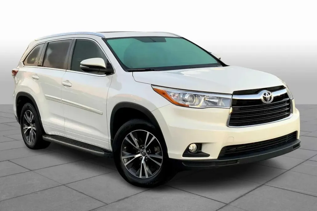2016 Toyota Highlander XLE photo 1