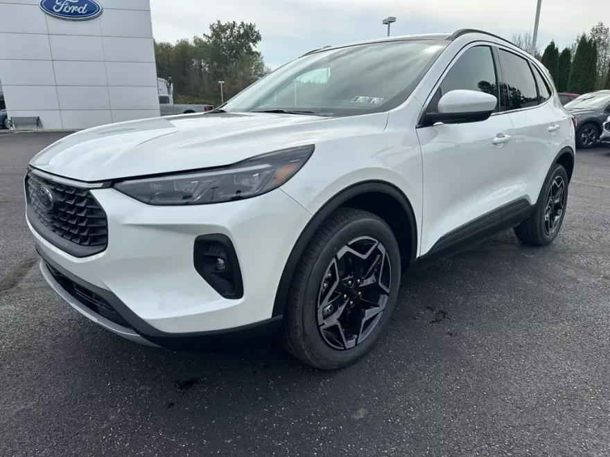 2026 Ford Escape Platinum photo 1