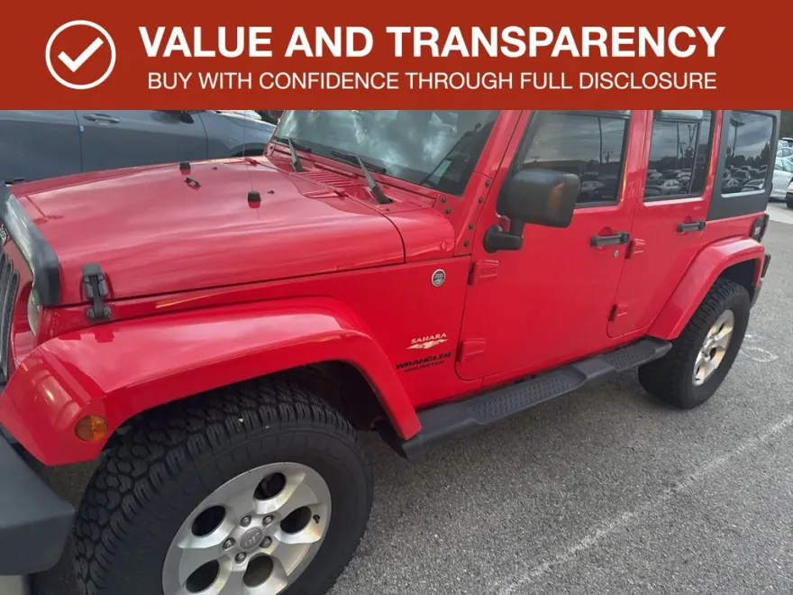 2015 Jeep Wrangler Unlimited Sahara photo 1