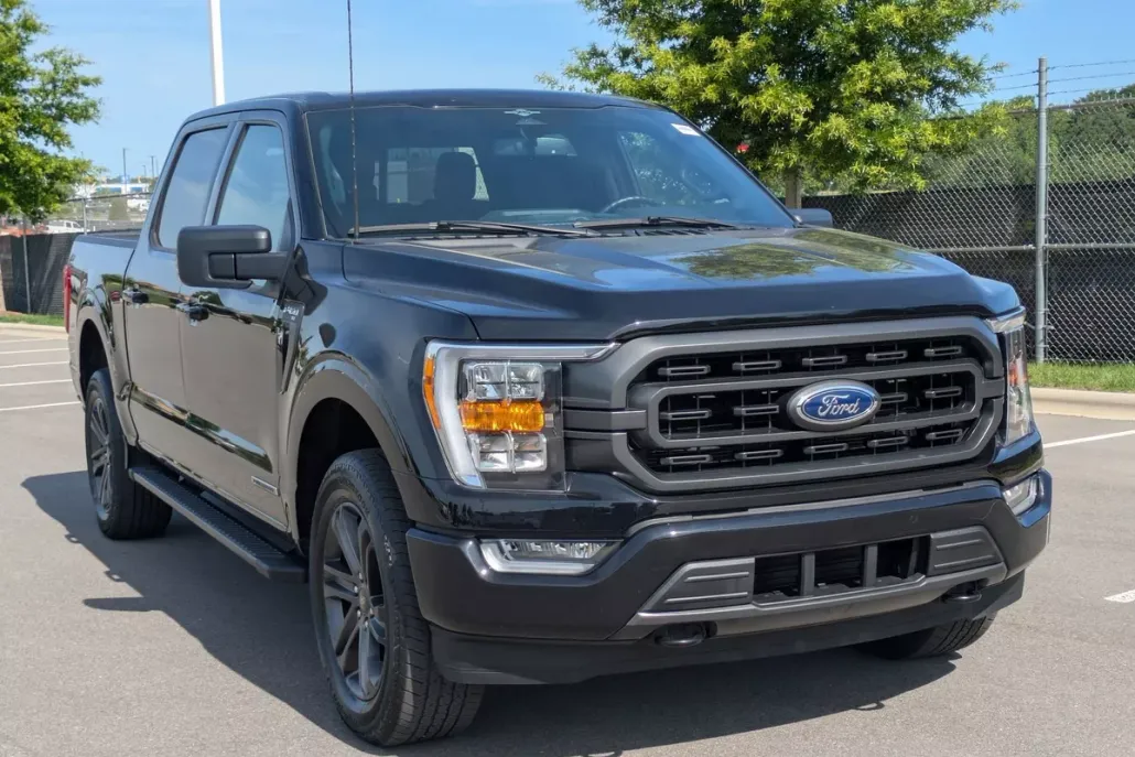 2023 Ford F-150 XLT photo 1