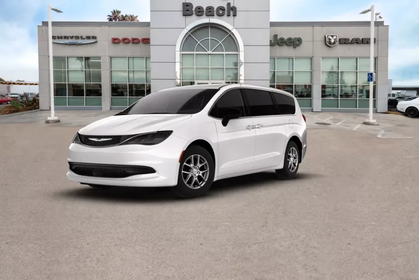 2026 Chrysler Voyager LX photo 1