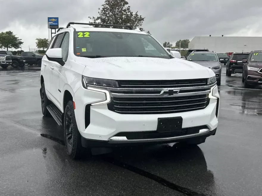 2022 Chevrolet Tahoe LT photo 1
