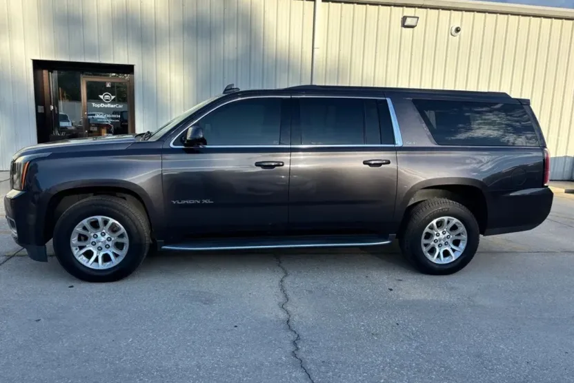 2018 Gmc Yukon XL SLT photo 1