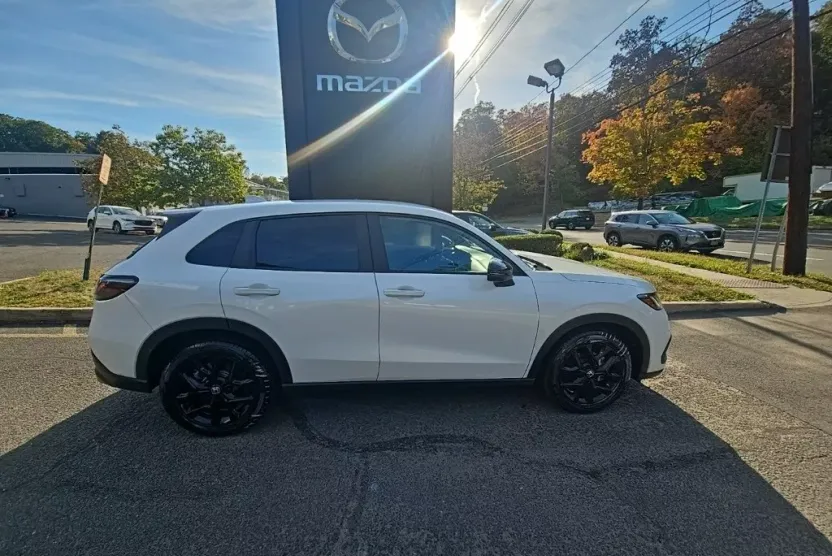2023 Honda HR-V Sport photo 1