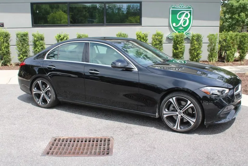 2023 Mercedes Benz C 300 4MATIC Sedan photo 1