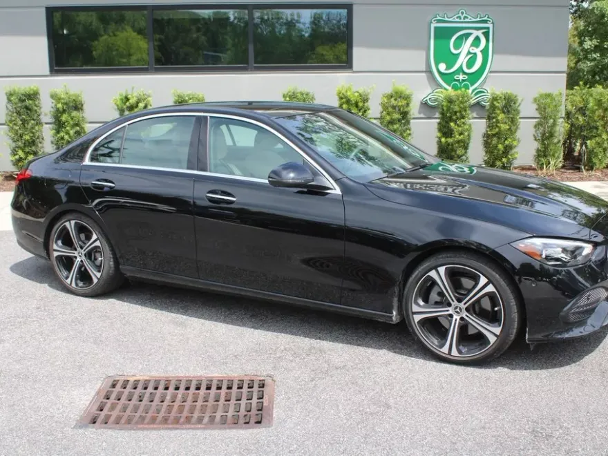 2023 Mercedes Benz C 300 4MATIC Sedan photo 1