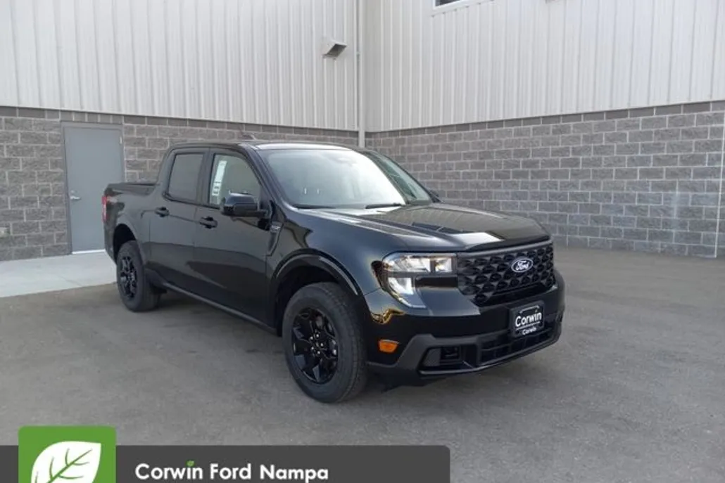 2025 Ford Maverick XLT photo 1