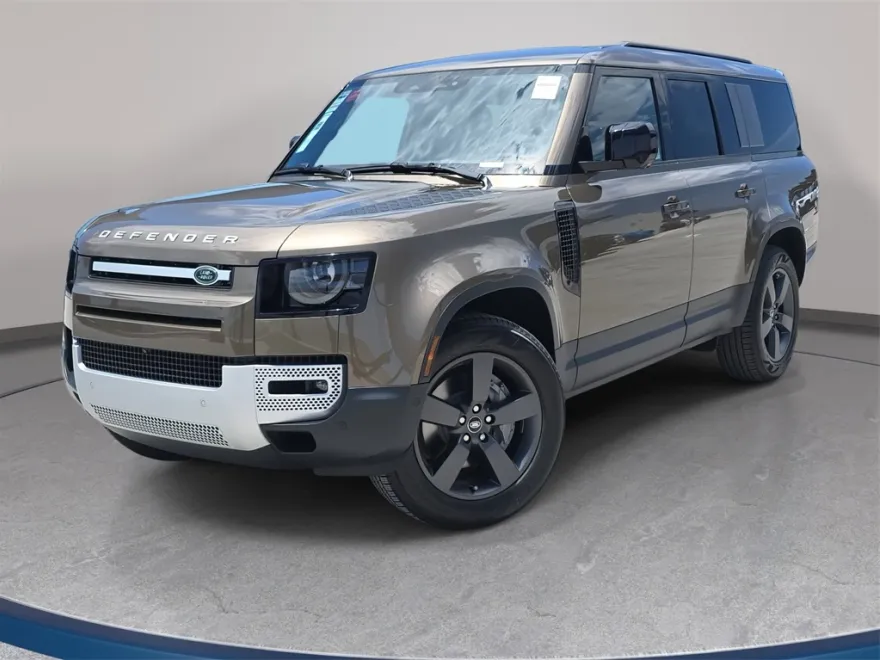 2025 Land Rover Defender 130 S photo 1