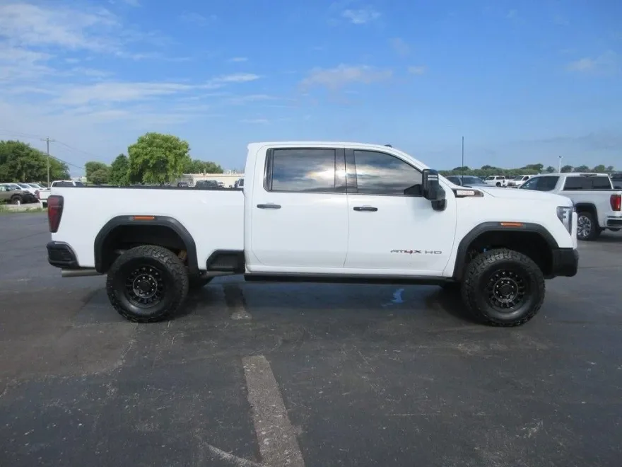 2024 Gmc Sierra 2500 HD AT4X photo 1