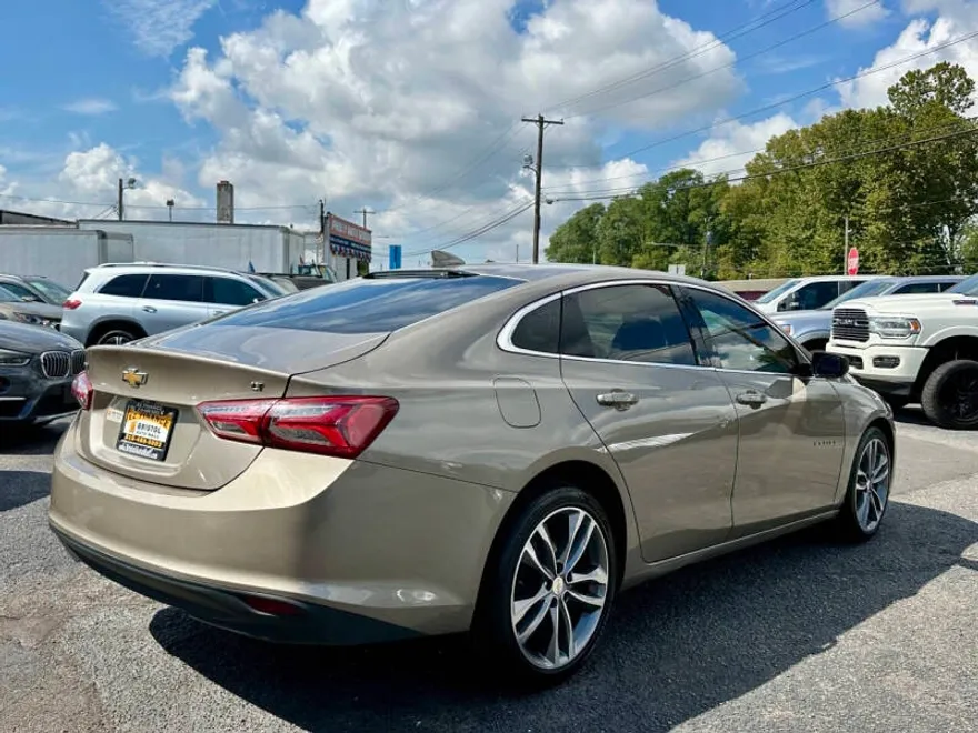 2022 Chevrolet Malibu 1LT photo 1
