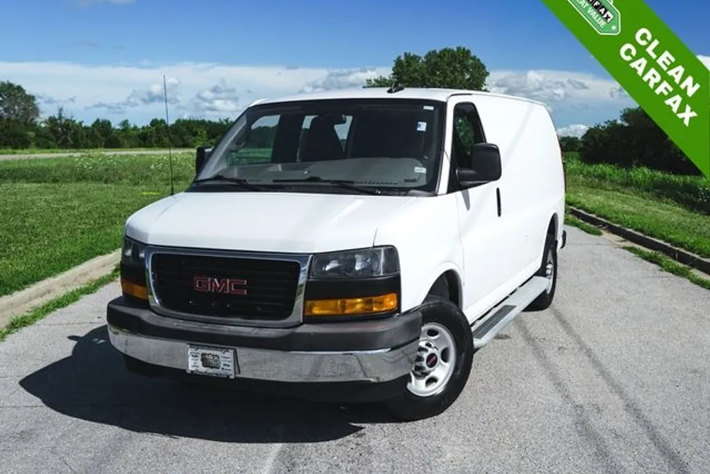 2022 Gmc Savana 2500 Cargo photo 1