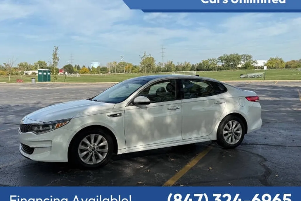 2016 Kia Optima EX photo 1