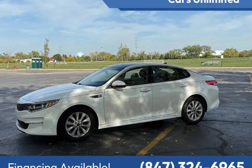 2016 Kia Optima EX photo 1