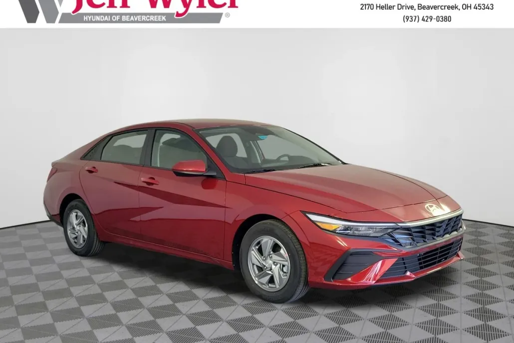 2025 Hyundai Elantra SE photo 1