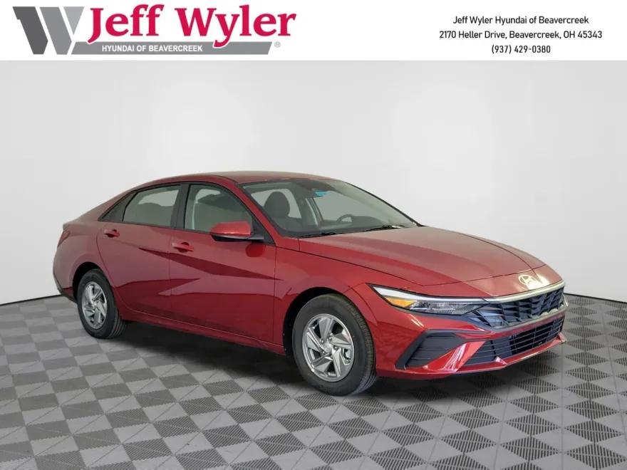 2025 Hyundai Elantra SE photo 1