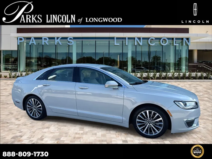 2020 Lincoln MKZ Standard photo 1