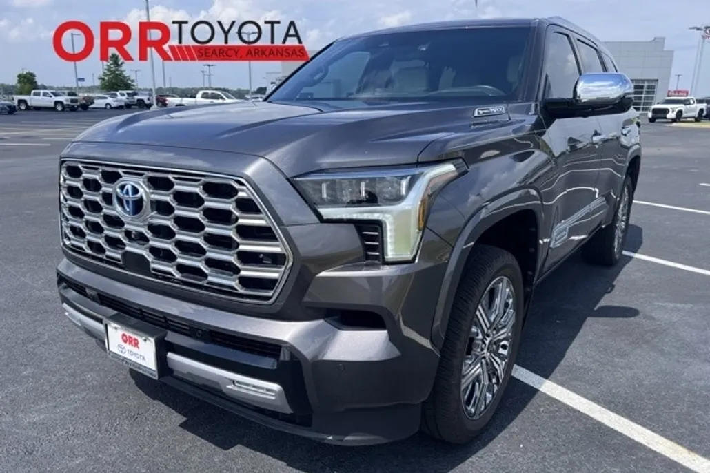 2024 Toyota Sequoia Capstone photo 1