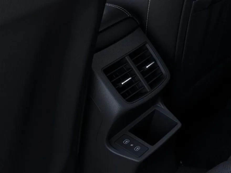 2025 Kia Seltos SX photo 25