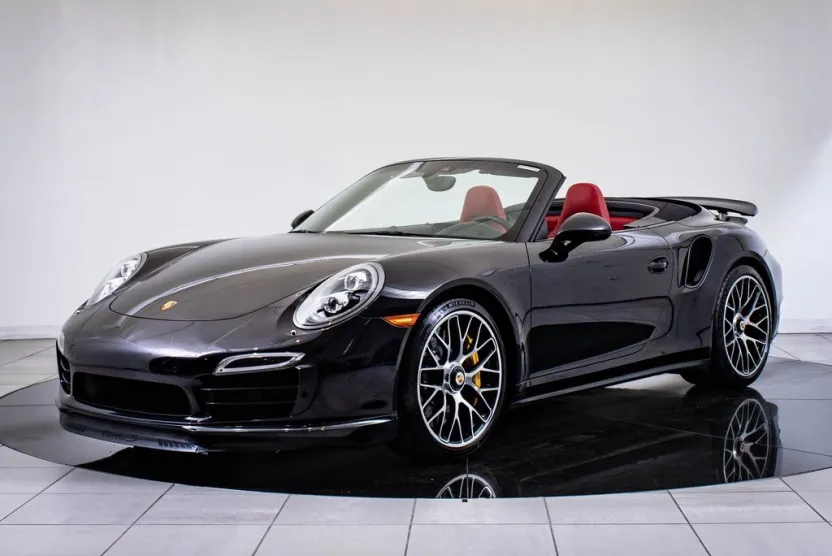 2015 Porsche 911 Turbo S photo 1