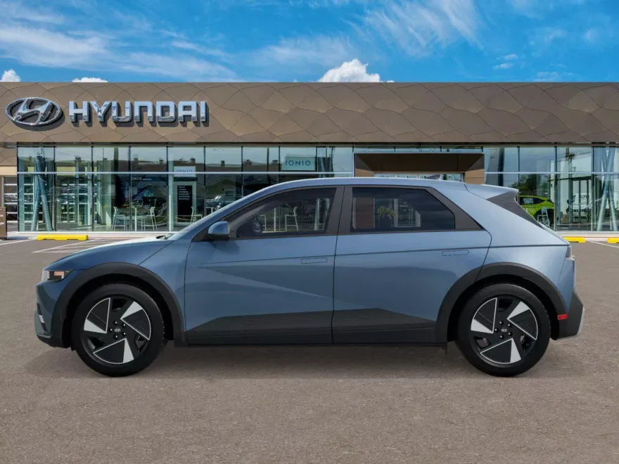 2025 Hyundai Ioniq 5 SE photo 1