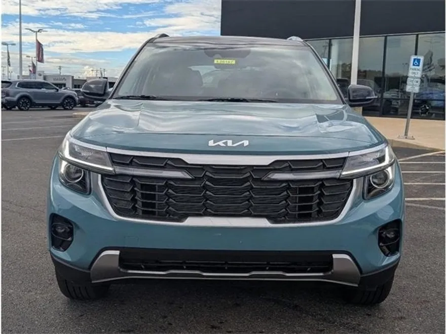 2026 Kia Seltos S photo 1