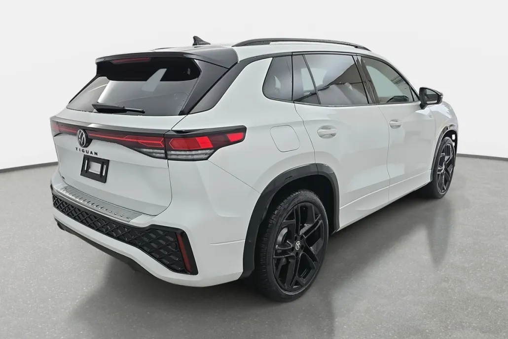2025 Volkswagen Tiguan SE R-Line Black photo 1