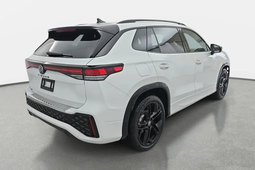 2025 Volkswagen Tiguan SE R-Line Black photo 1